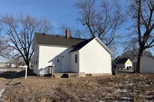 819 5th St, Rock Island, IL 61201 - Photo 4