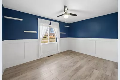 1431 Elizabeth Avenue, North Chicago, IL 60064 - Photo 8