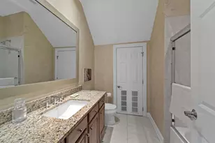 2048 Valor Ct, Glenview, IL 60026 - Photo 32