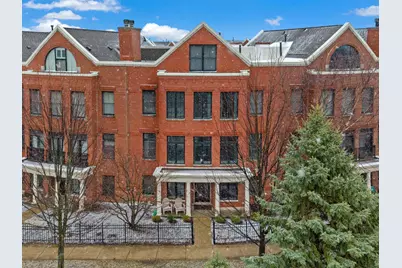 2048 Valor Court, Glenview, IL 60026 - Photo 2