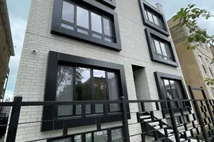 719 N Elizabeth St, Chicago, IL 60642 - Photo 1