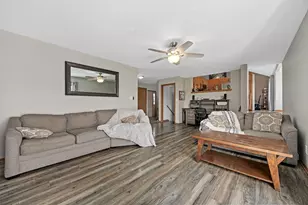 1928 Sybil Dr, Crest Hill, IL 60403 - Photo 12