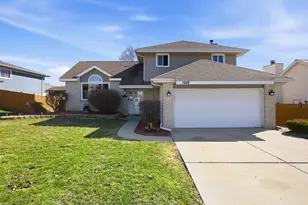 1928 Sybil Dr, Crest Hill, IL 60403 - Photo 1