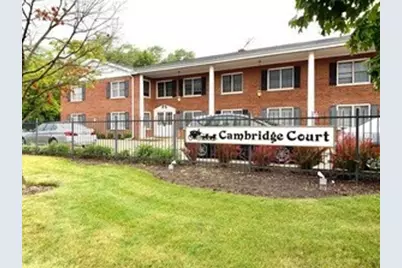 2818 Dundee Road #11A, Northbrook, IL 60062 - Photo 2