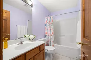 201 Violet Ln, Batavia, IL 60510 - Photo 28