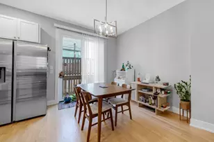 1733 W Crystal St, Chicago, IL 60622 - Photo 6