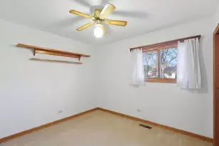 731 N Gibbons Ave, Arlington Heights, IL 60004 - Photo 12