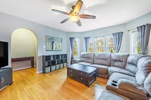 6258 W Patterson Ave, Chicago, IL 60634 - Photo 2