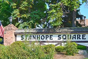 230 Windsor Ln, Willowbrook, IL 60527 - Photo 2