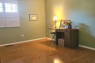 230 Windsor Ln, Willowbrook, IL 60527 - Photo 10