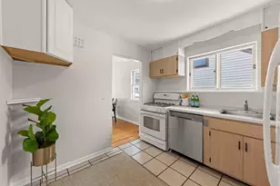 357 Bryant Ave, Glen Ellyn, IL 60137 - Photo 6