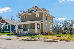 302 E Main St, Colfax, IL 61728 - Photo 2