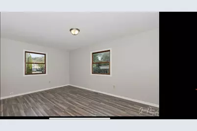 2923 Ezra Avenue N, Zion, IL 60099 - Photo 12