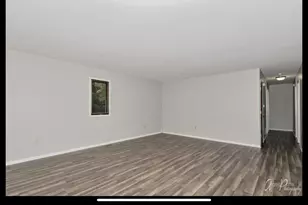 2923 Ezra Ave N, Zion, IL 60099 - Photo 6