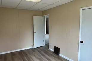 906 N Wasson St, Streator, IL 61364 - Photo 8