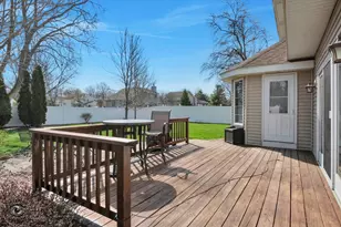 586 Jeremy Dr, Bourbonnais, IL 60914 - Photo 2