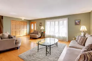 1474 Haar Ln, Elk Grove Village, IL 60007 - Photo 4