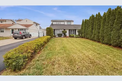 8947 S Komensky Avenue, Hometown, IL 60456 - Photo 1