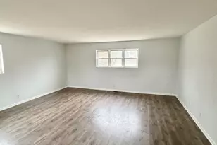 149 Vernon Dr, Bolingbrook, IL 60440 - Photo 4