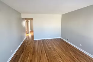 7609 Lockwood Ave, Burbank, IL 60459 - Photo 2