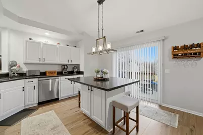 1824 Maplewood Court, Grayslake, IL 60030 - Photo 10