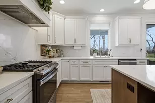 1207 Briarwood Ln, Mahomet, IL 61853 - Photo 16