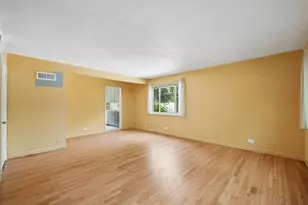 746 Dodge Ave, Evanston, IL 60202 - Photo 6