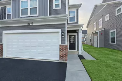 2272 Horseshoe Circle #09004, Naperville, IL 60564 - Photo 4