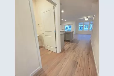 2272 Horseshoe Circle #09004, Naperville, IL 60564 - Photo 6