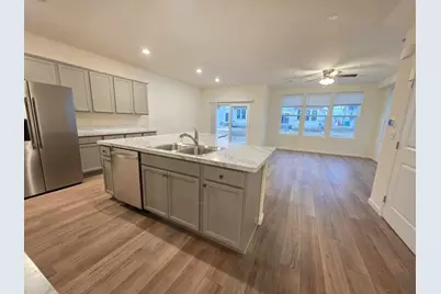 2272 Horseshoe Circle #09004, Naperville, IL 60564 - Photo 8