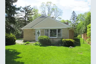 2307 Woodlawn Road, Northbrook, IL 60062 - Photo 2