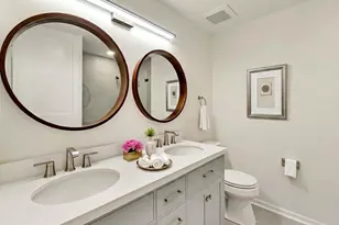 1209 E Davis Street E, Arlington Heights, IL 60005 - Photo 20