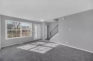 1784 McCormick Ln, Hanover Park, IL 60133 - Photo 4