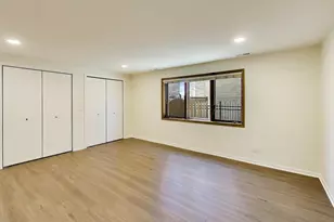 1209 E Davis Street E, Arlington Heights, IL 60005 - Photo 10