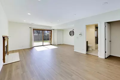 1209 E Davis Street E #1, Arlington Heights, IL 60005 - Photo 6