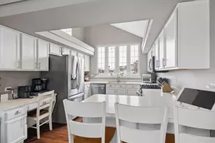 2401 Red Oak Ct, Plainfield, IL 60586 - Photo 8