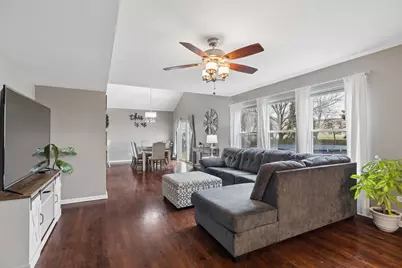 2401 Red Oak Court, Plainfield, IL 60586 - Photo 4