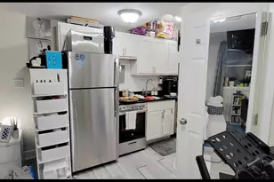 648 W Roscoe St, Chicago, IL 60657 - Photo 4