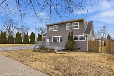5831 W 81st Place, Burbank, IL 60459 - Photo 2