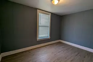 8444 S Escanaba Ave, Chicago, IL 60617 - Photo 12