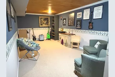 2038 College Green Drive, Elgin, IL 60123 - Photo 20