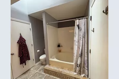 2038 College Green Drive, Elgin, IL 60123 - Photo 16