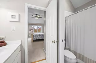 2711 Deering Bay Dr, Naperville, IL 60564 - Photo 52