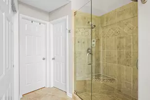 2711 Deering Bay Dr, Naperville, IL 60564 - Photo 44