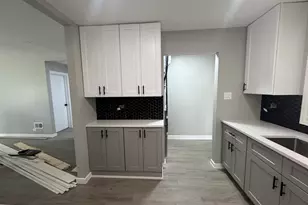 9800 S 51st Ave, Oak Lawn, IL 60453 - Photo 6