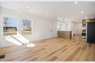 1943 Mayfair Avenue, Westchester, IL 60154 - Photo 6