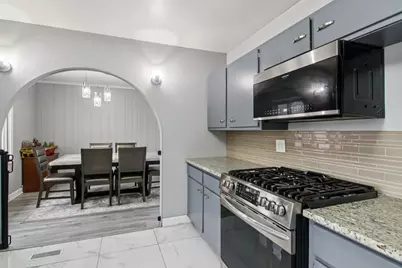 1625 Dennison Road, Hoffman Estates, IL 60169 - Photo 10