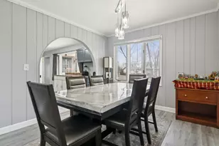 1625 Dennison Rd, Hoffman Estates, IL 60169 - Photo 8