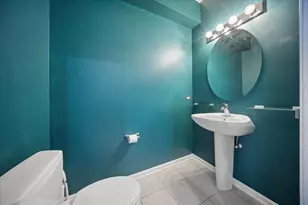 943 W College Pkwy, Chicago, IL 60608 - Photo 14