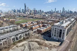 943 W College Pkwy, Chicago, IL 60608 - Photo 20